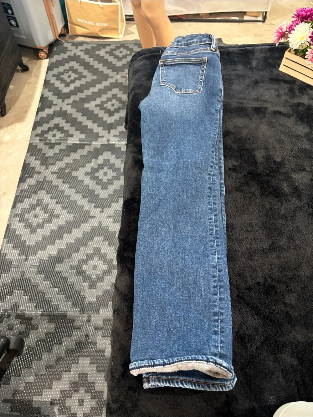 GAP kids Straight Leg Jeans in Medium Blue Wash